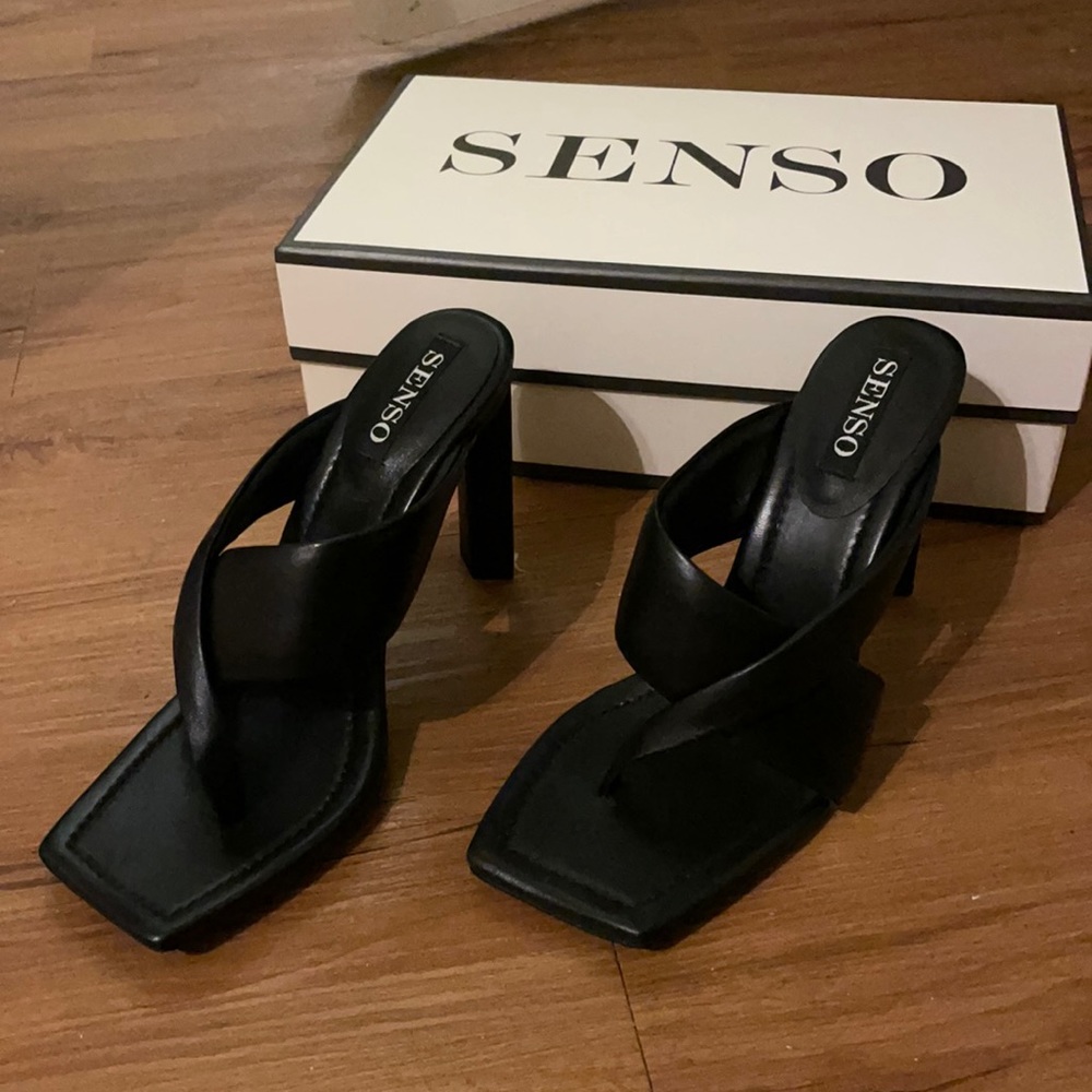 Black leather sandals